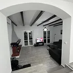 Mungo * Starigrad Paklenica