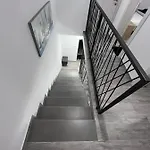 Mungo Villa